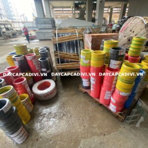 Giao hàng dây cáp CADIVI tận chân công trình d ự án