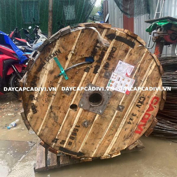 Cáp CXV 4mm2 3 lõi CADIVI hạ thế