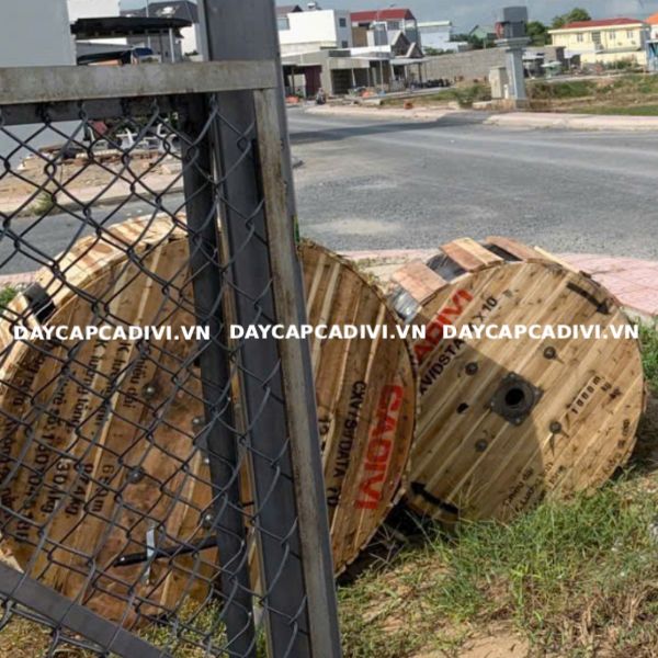 Cáp CXV/DSTA 4x10 CADIVI ngầm hạ thế 0,6/1KV