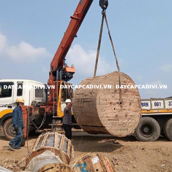 Cáp CXV/SE/DSTA 3x150 CADIVI 24KV giao hàng thi công dự án