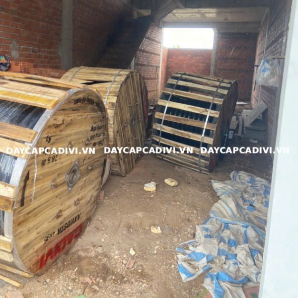 Cáp nhôm ngầm hạ thế AXV DSTA 4x95 CADIVI 0,6/1KV