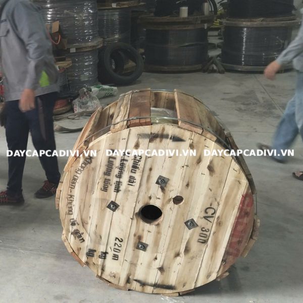 Dây cáp CV 300 CADIVI 0,6/1KV