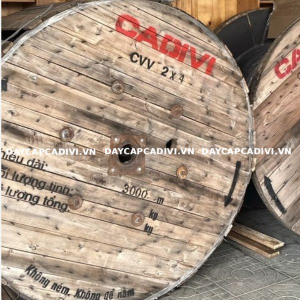 Dây cáp CVV 2x4 CADIVI 0,6/1KV