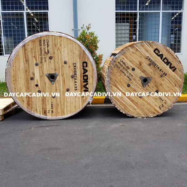 Dây cáp CXV/DSTA 4x35 mm2 CADIVI hạ thế 0,6/1KV