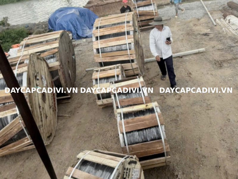 Giao hàng cáp CXV/DSTA CADIVI 0,6 1KV số lượng lớn