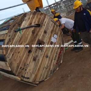 Giao hàng cáp CVV 3x70 + 1x35 CADIVI