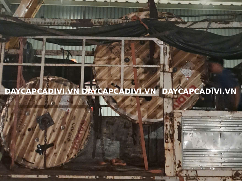 Cấp hàng thi công cáp CXV CADIVI hạ thế 0,6/1KV dự án Tây Ninh