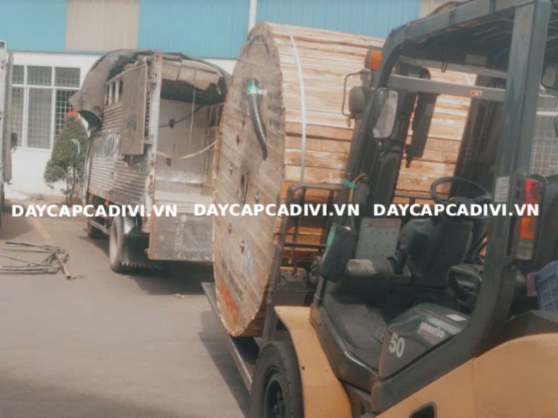 Giao hàng cáp CXV/SE/DSTA CADIVI dự án bệnh viên đa khoa ĐắK Nông