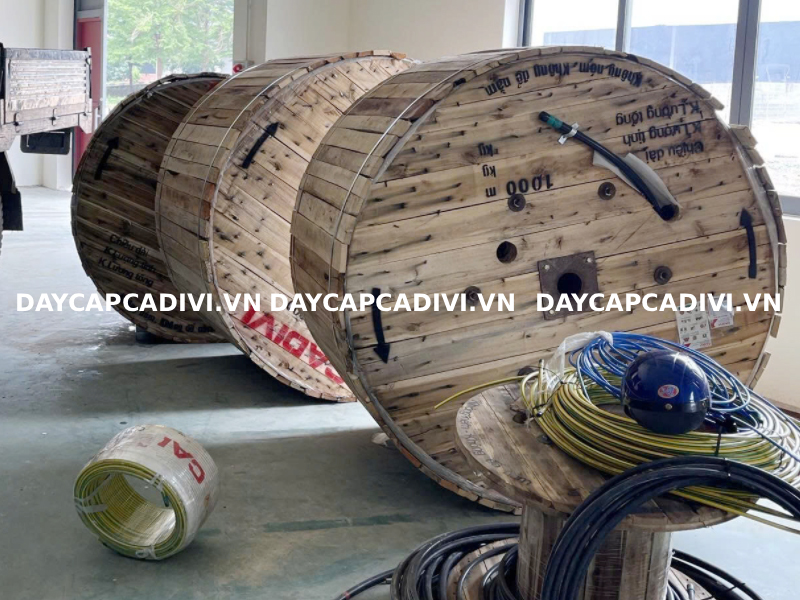 Giao hàng cáp CXV 70 CADIVI dự án nhà máy Fullway khu công nghiệp Long Khánh Đồng Nai