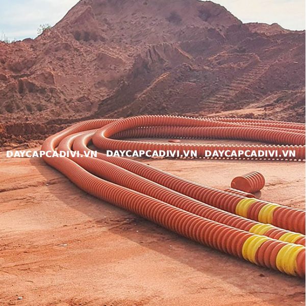 Bố trí khoảng cách và tuyến cáp hợp lý