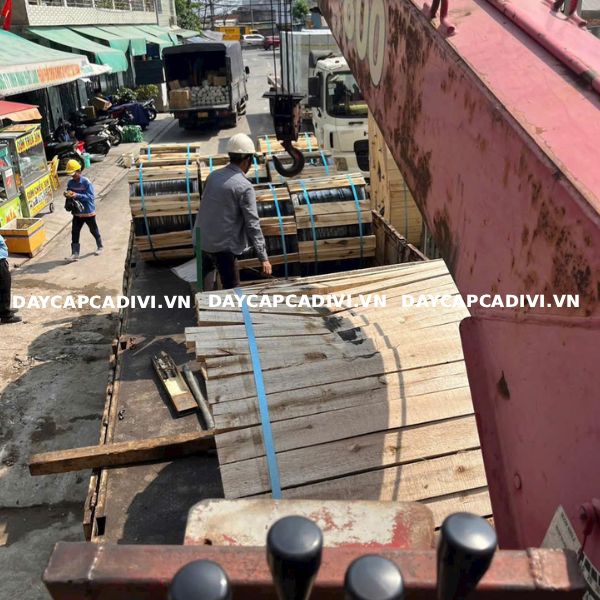 DaycapCADIVI - Đại lý cấp 1 CADIVI giao hàng cáp CXV/SE DSTA CADIVI 3x240 giá tốt