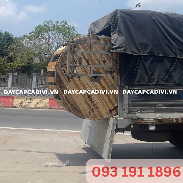 Cấp hàng thi công cáp nhôm LV ABC CADIVI loại 2 lõi tận chân công trình thi công