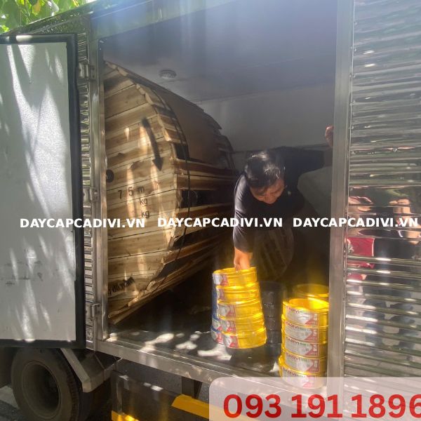 Hình ảnh Giao Hàng Lô Cáp CADIVI Dự Án An Giang