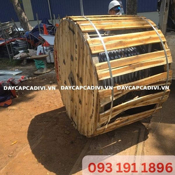 Daycapcadivi Giao Hàng Cuộn Cáp CXV 4x150 CADIVI Dự Án Phú Mỹ TPHCM