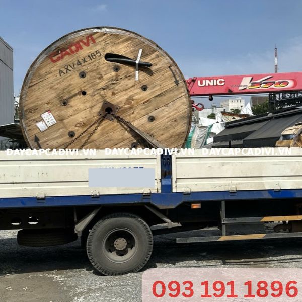 Vận chuyển cáp AXV 4x185 CADIVI thi công dự án VinFast